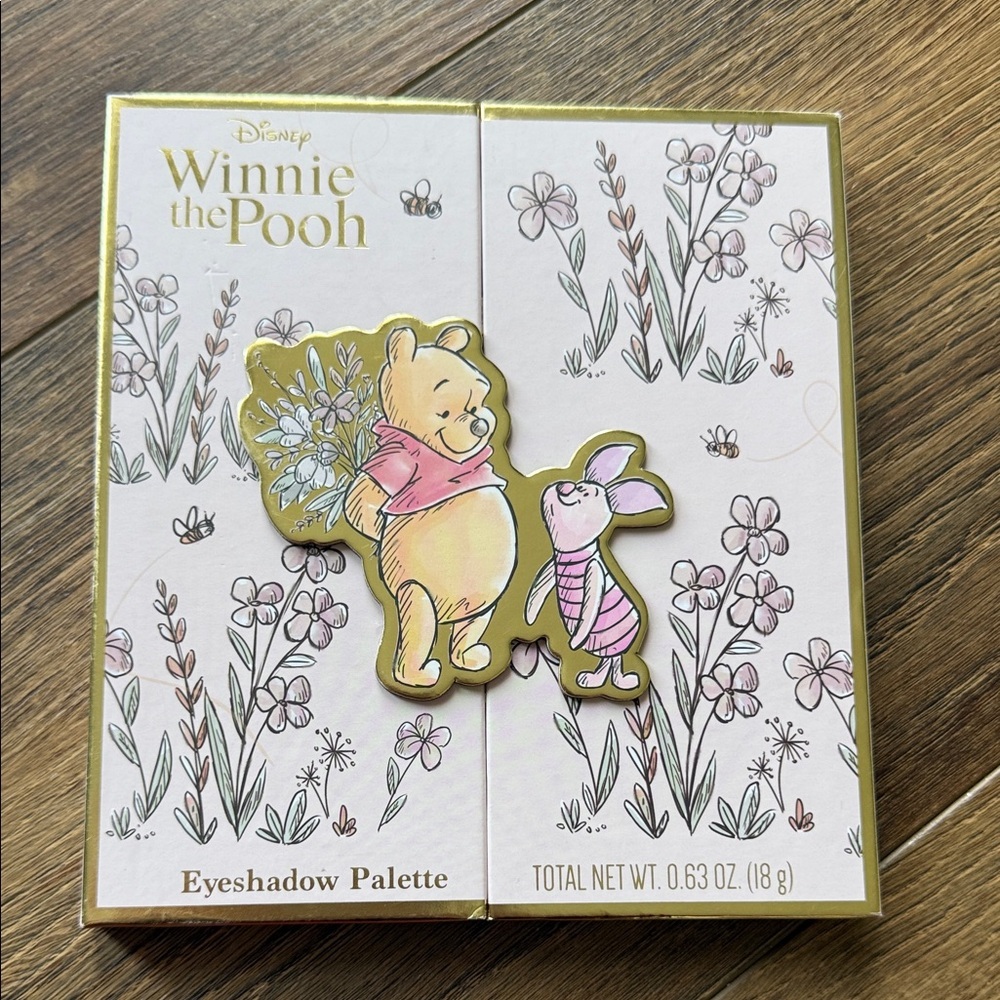 Disney Winnie the Pooh Floral Pink & Cream Eyeshadow Palette